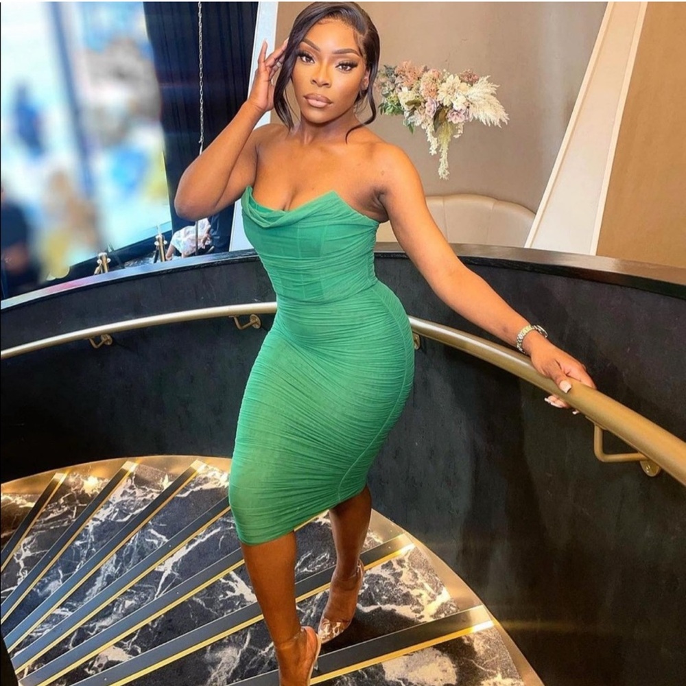 Elegant Green Strapless Dress